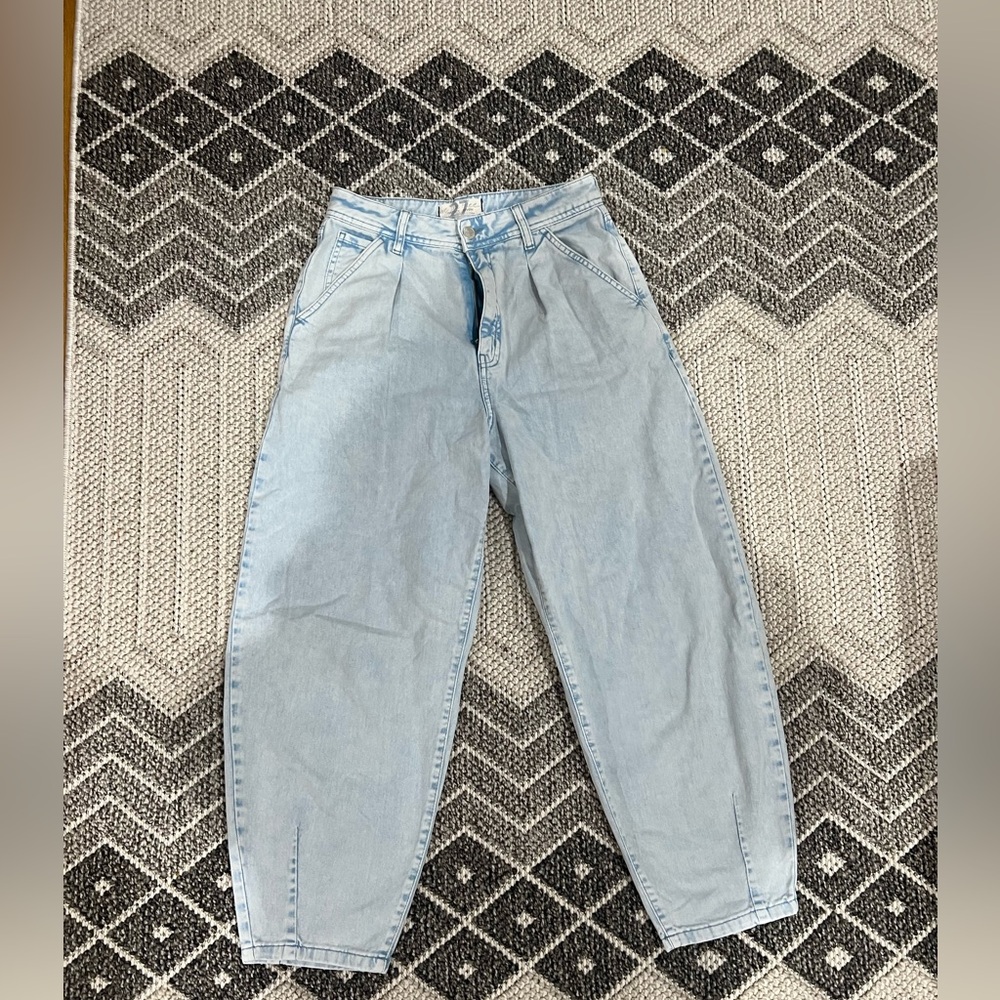 Free people light wash barrel jeans